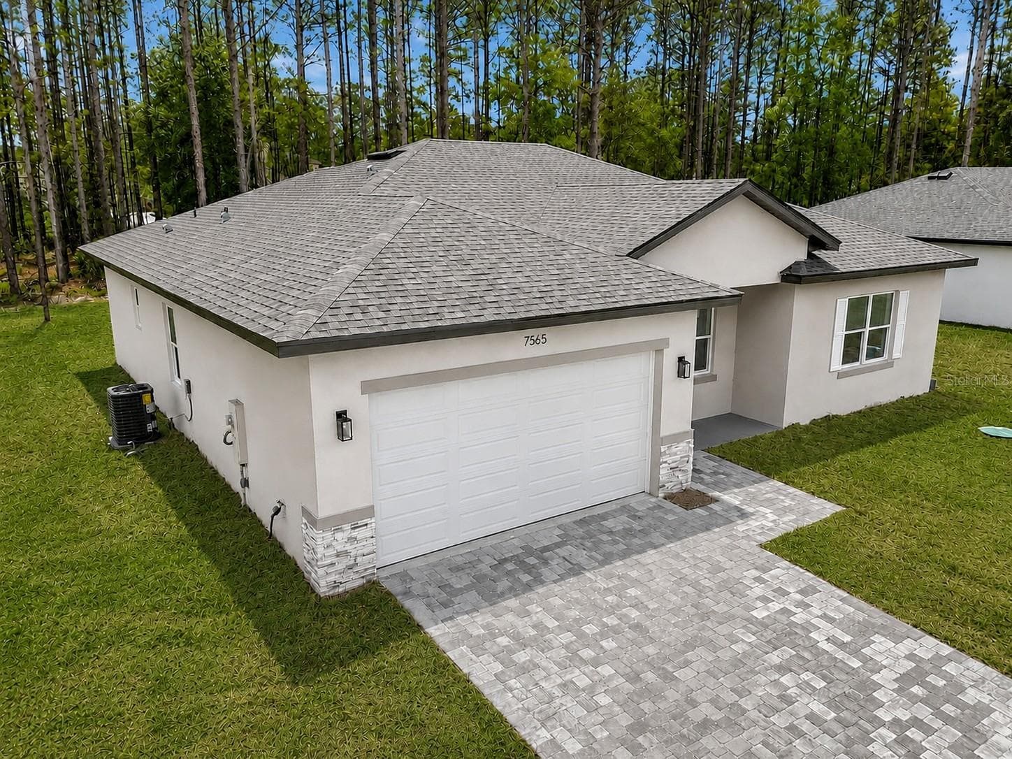 7565 N SANTOS DR