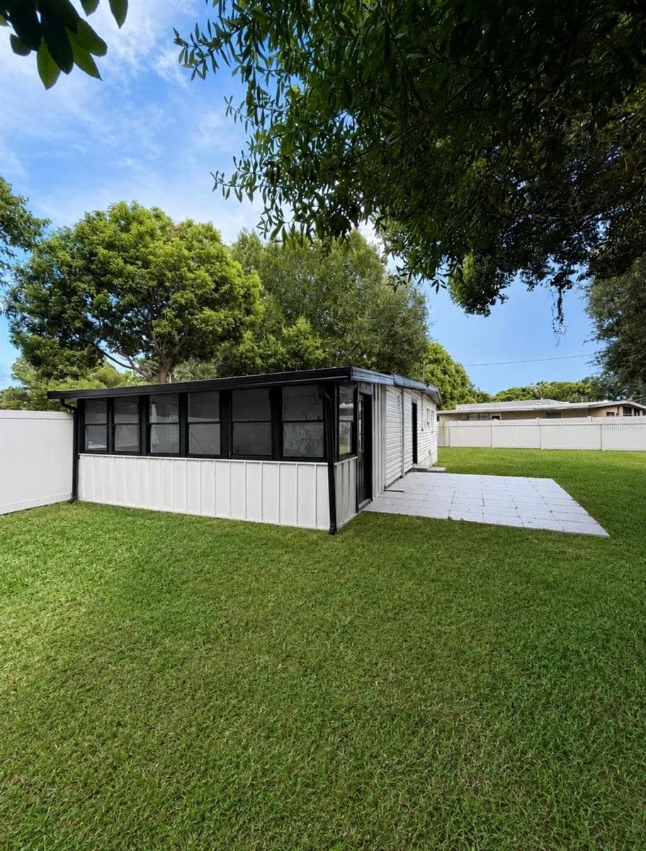 Single Family Residence at 101 CLUB RD, SANFORD, photo 12 of 16