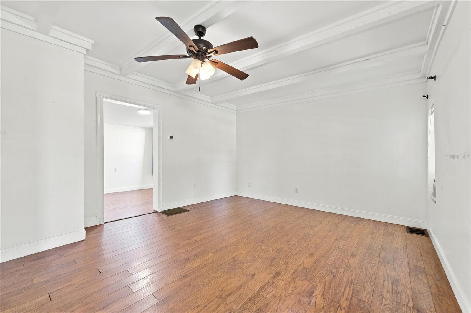 Single Family Residence at 4 E BAY ST, DAVENPORT, photo 4 of 15