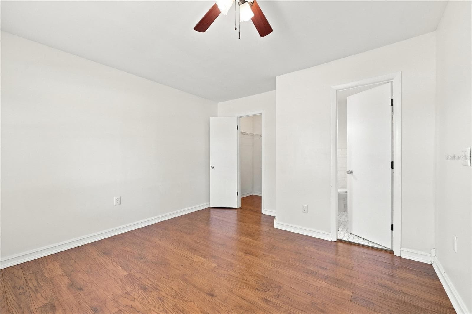 Single Family Residence at 4 E BAY ST, DAVENPORT, photo 6 of 15