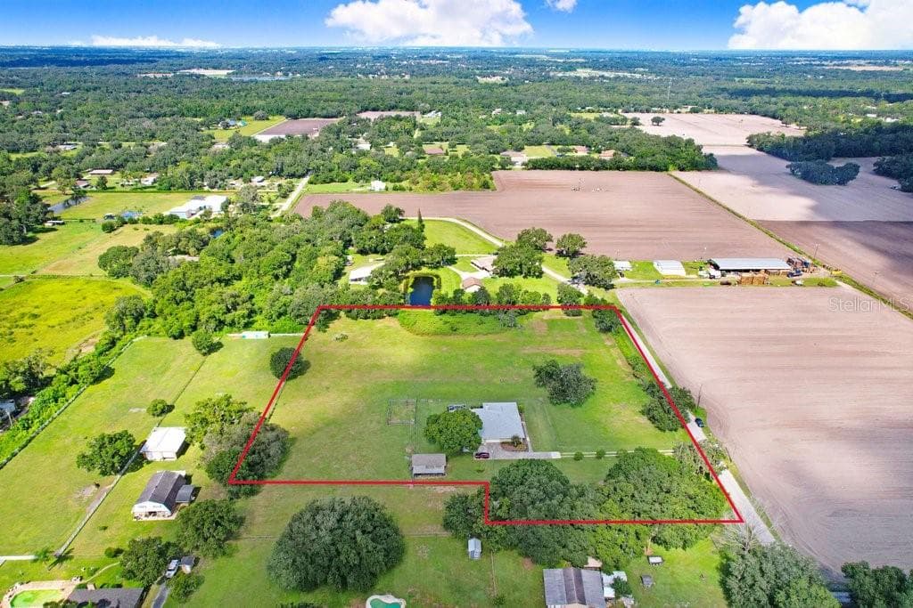 Single Family Residence at 13221 TOM GALLAGHER RD, DOVER, photo 63 of 86