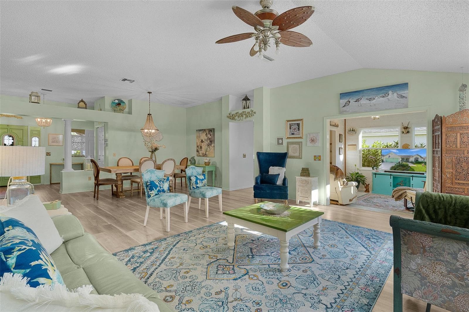 Single Family Residence at 611 LISBON LN, THE VILLAGES, photo 11 of 47