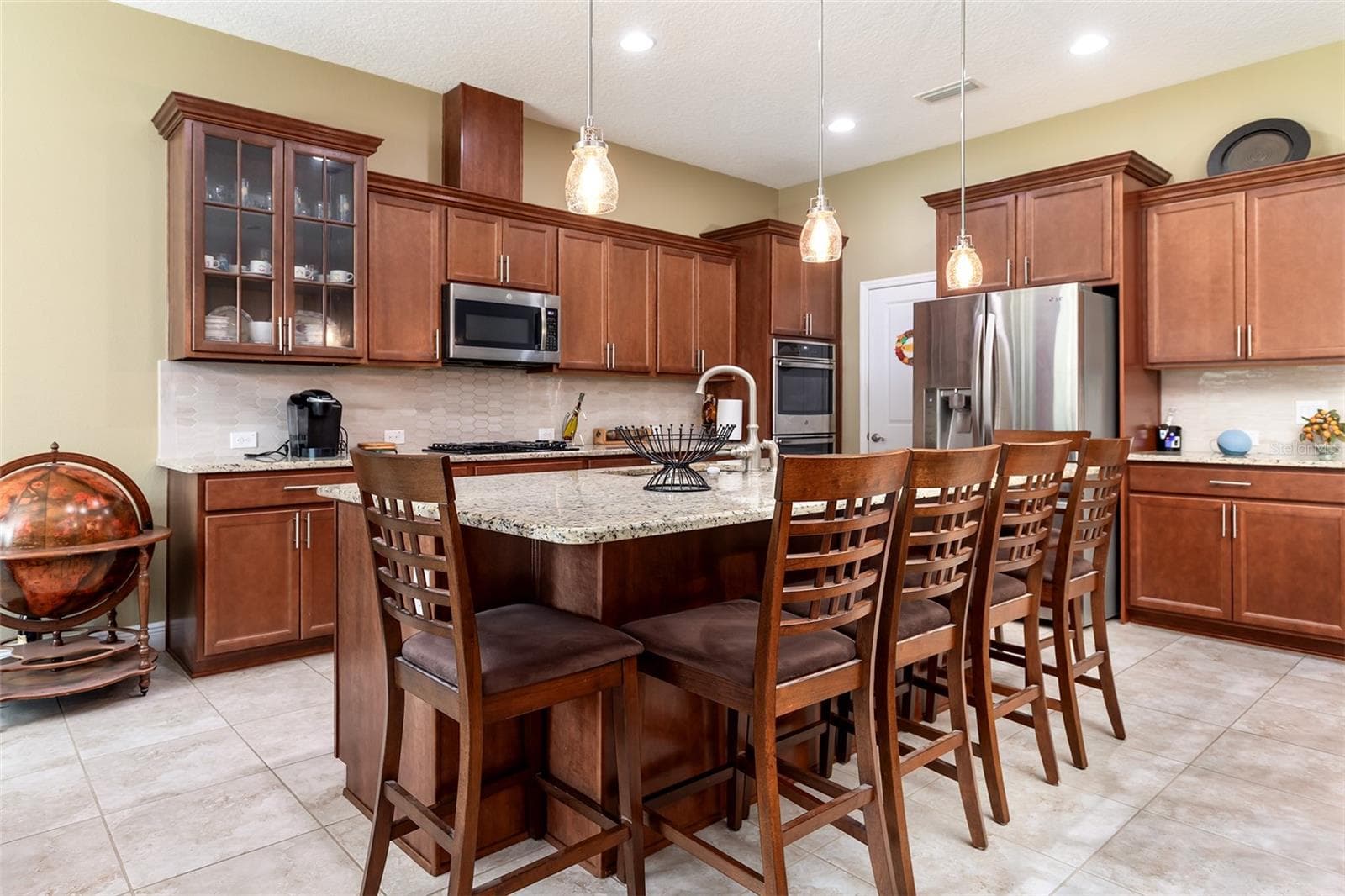 Single Family Residence at 995 KARST TREE LN, APOPKA, photo 11 of 35