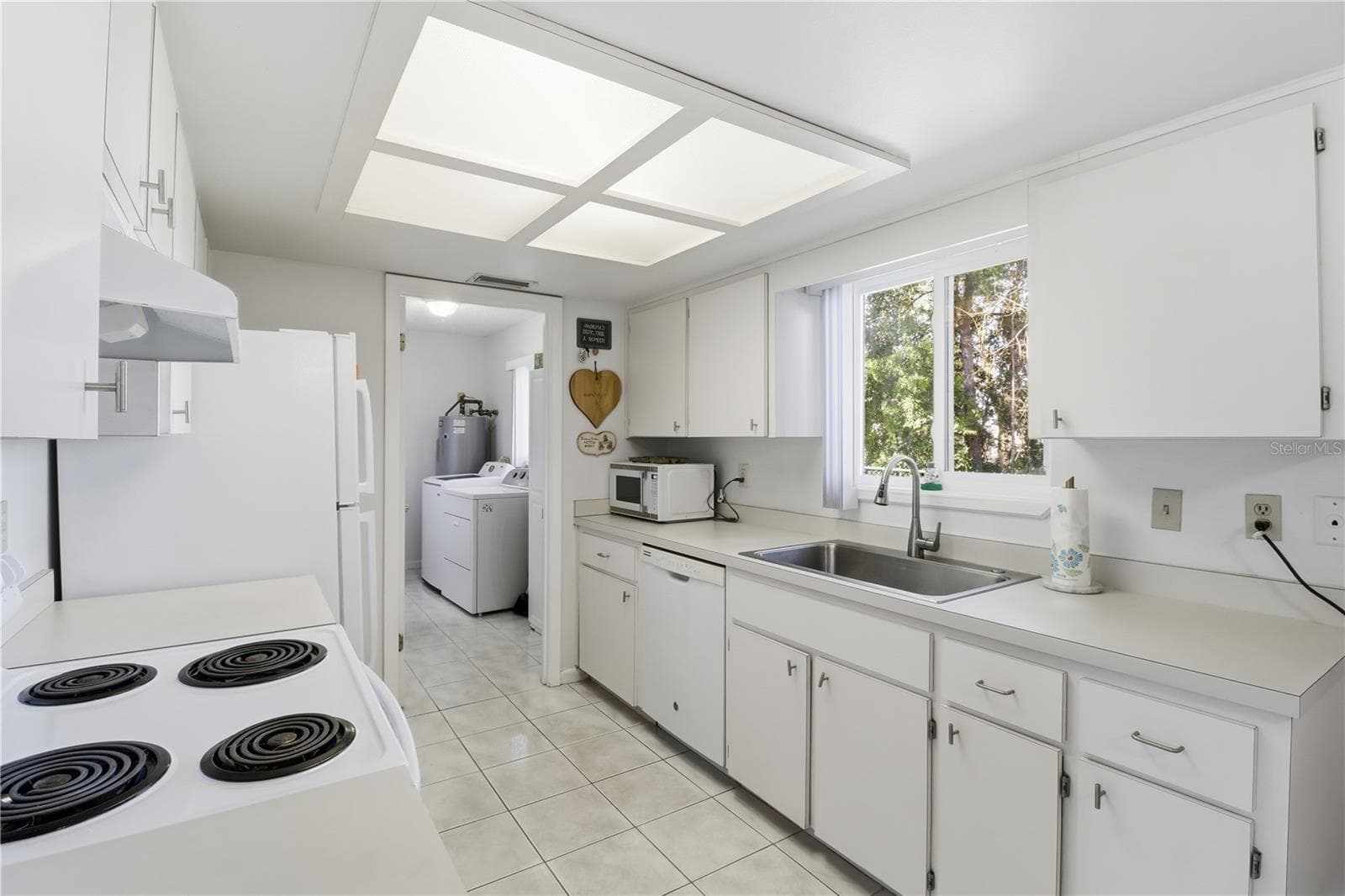 Single Family Residence at 8571 SW 105TH PL, OCALA, photo 12 of 46