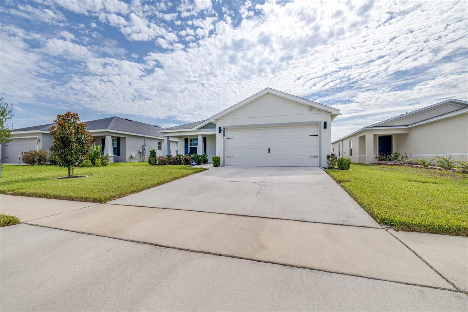 Single Family Residence at 2081 GOLDEN BEAK DR, EAGLE LAKE, photo 2 of 58