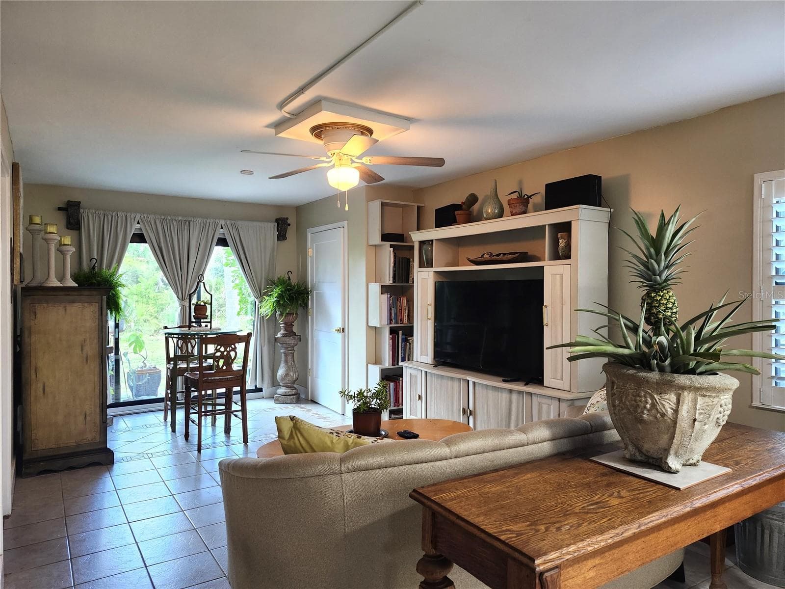 Living room - 87 BOUNDARY BLVD #7, ROTONDA WEST