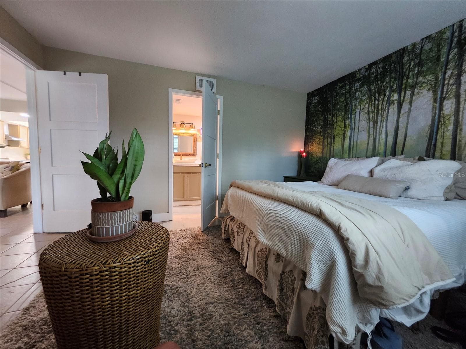 Primary bedroom suite - 87 BOUNDARY BLVD #7, ROTONDA WEST