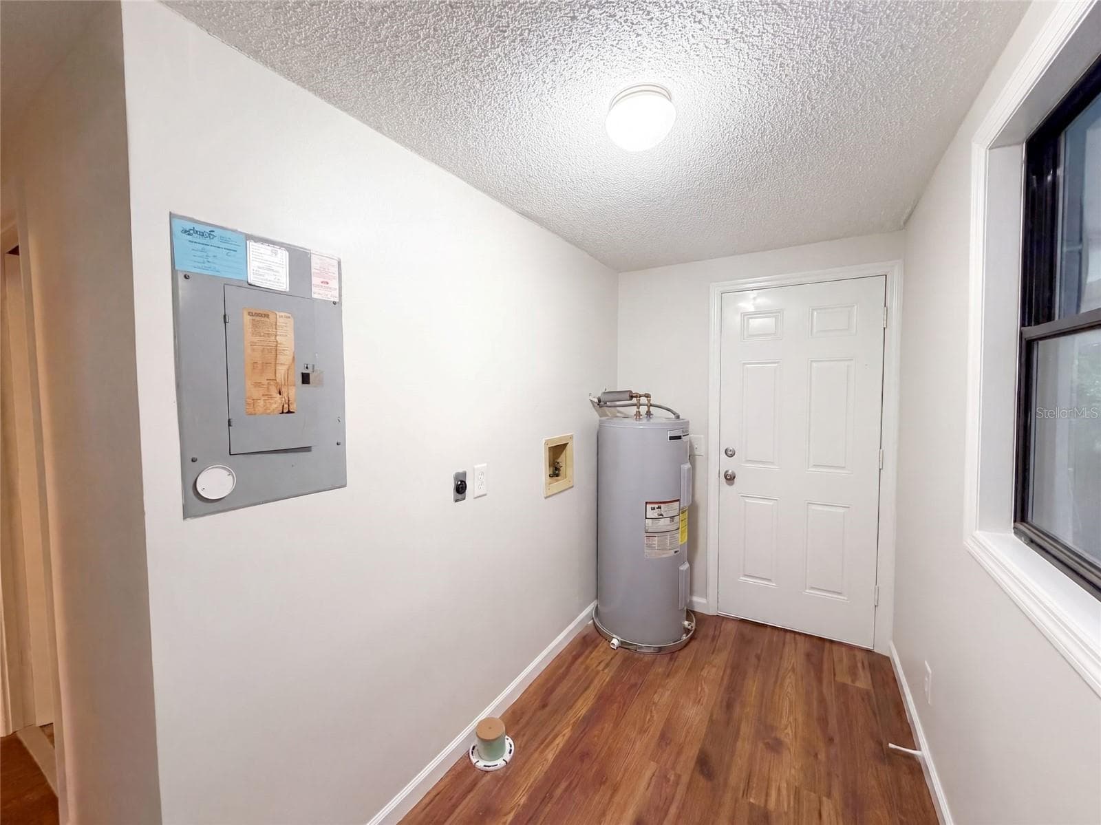 Single Family Residence at 3004 HUNKIN CIR, DELTONA, photo 16 of 19
