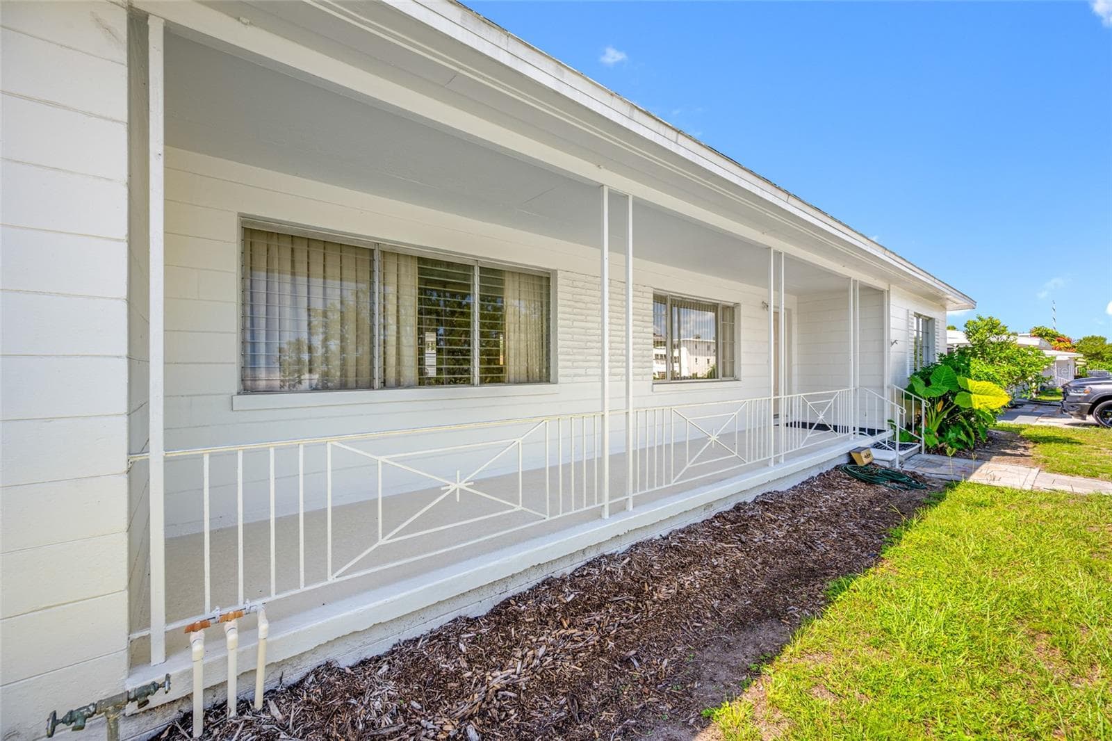 Large front porch, newly painted - 5000 9TH AVE N, ST PETERSBURG