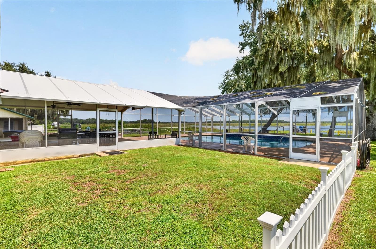 Single Family Residence at 2489 N LAKEFRONT DR, HERNANDO, photo 17 of 95