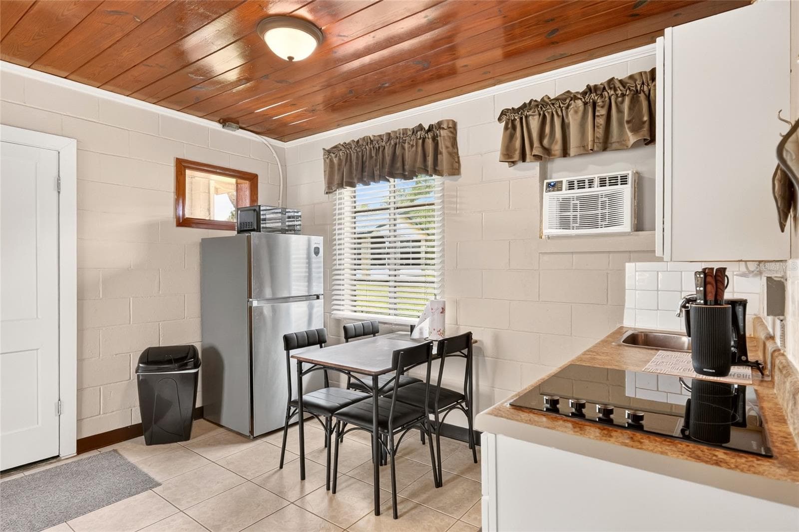Single Family Residence at 2489 N LAKEFRONT DR, HERNANDO, photo 79 of 95