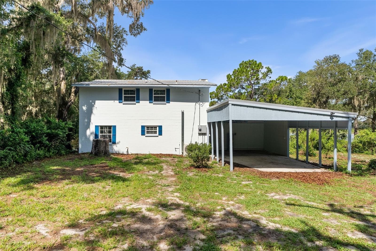 Single Family Residence at 177 E COWPEN LAKE RD, HAWTHORNE, photo 35 of 39