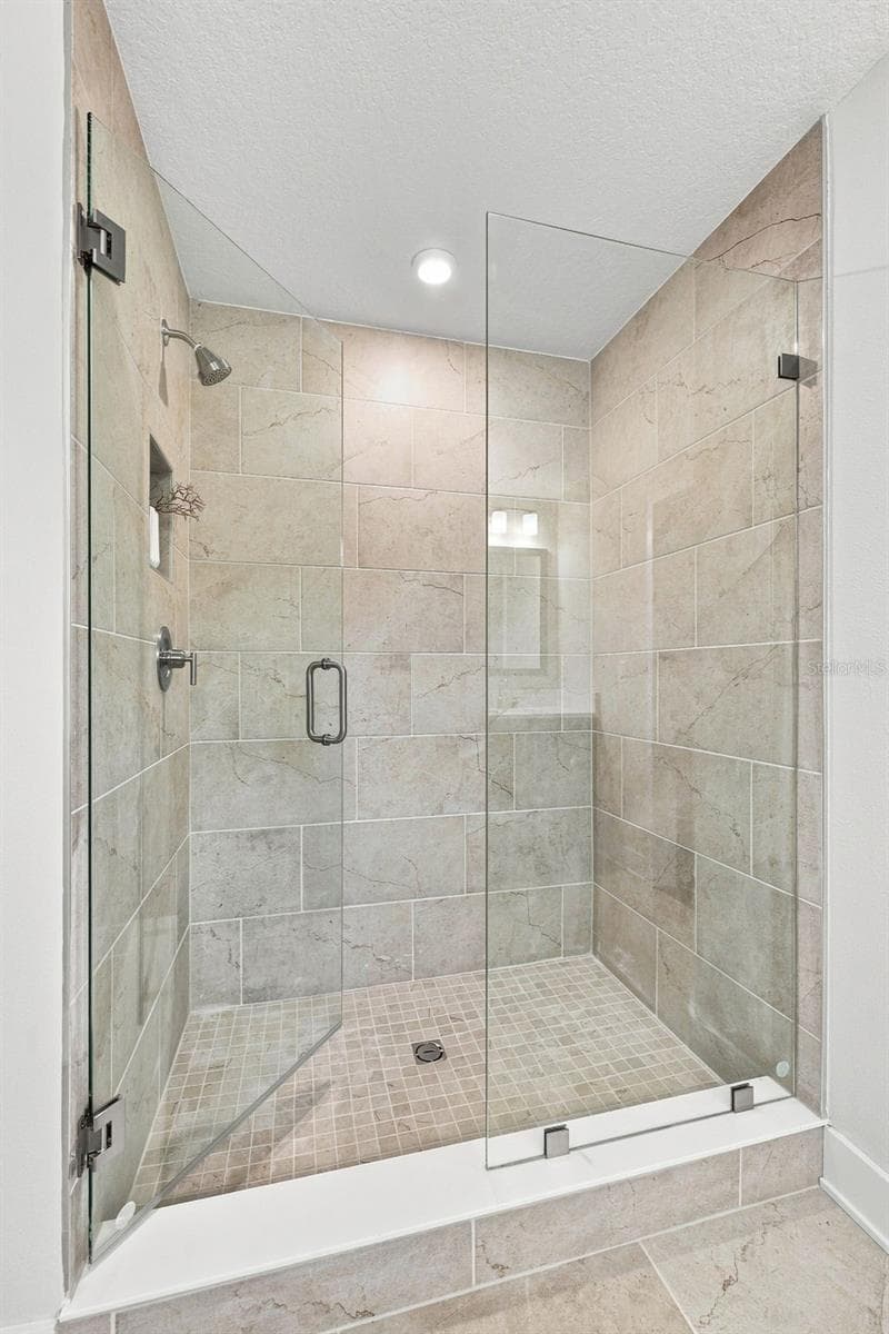 Single Family Residence at 5633 DARTMOUTH AVE N, ST PETERSBURG, photo 26 of 44