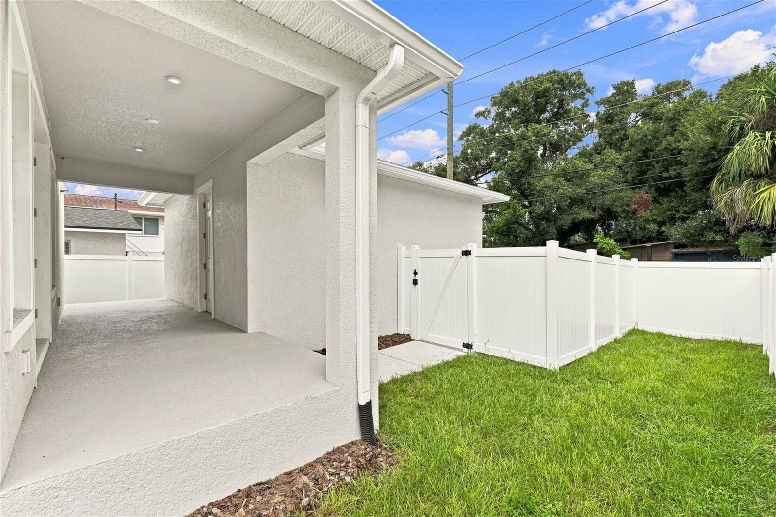 Single Family Residence at 5633 DARTMOUTH AVE N, ST PETERSBURG, photo 35 of 44