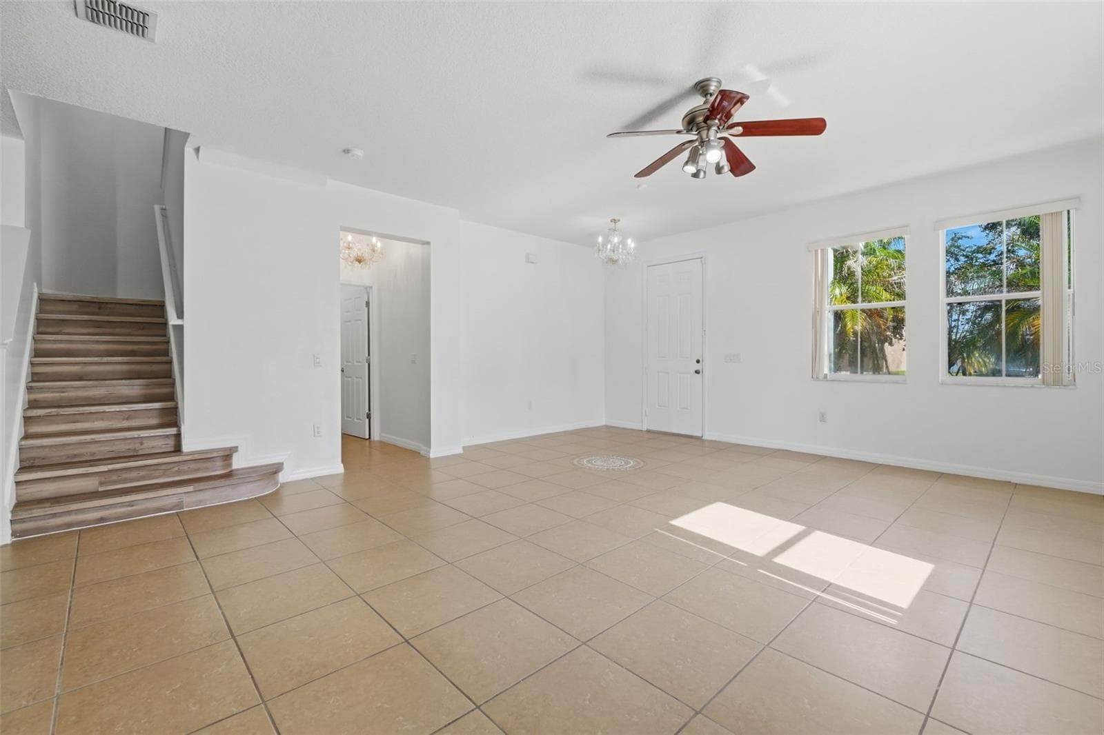 Single Family Residence at 2830 PAYNES PRAIRIE CIR, KISSIMMEE, photo 5 of 42