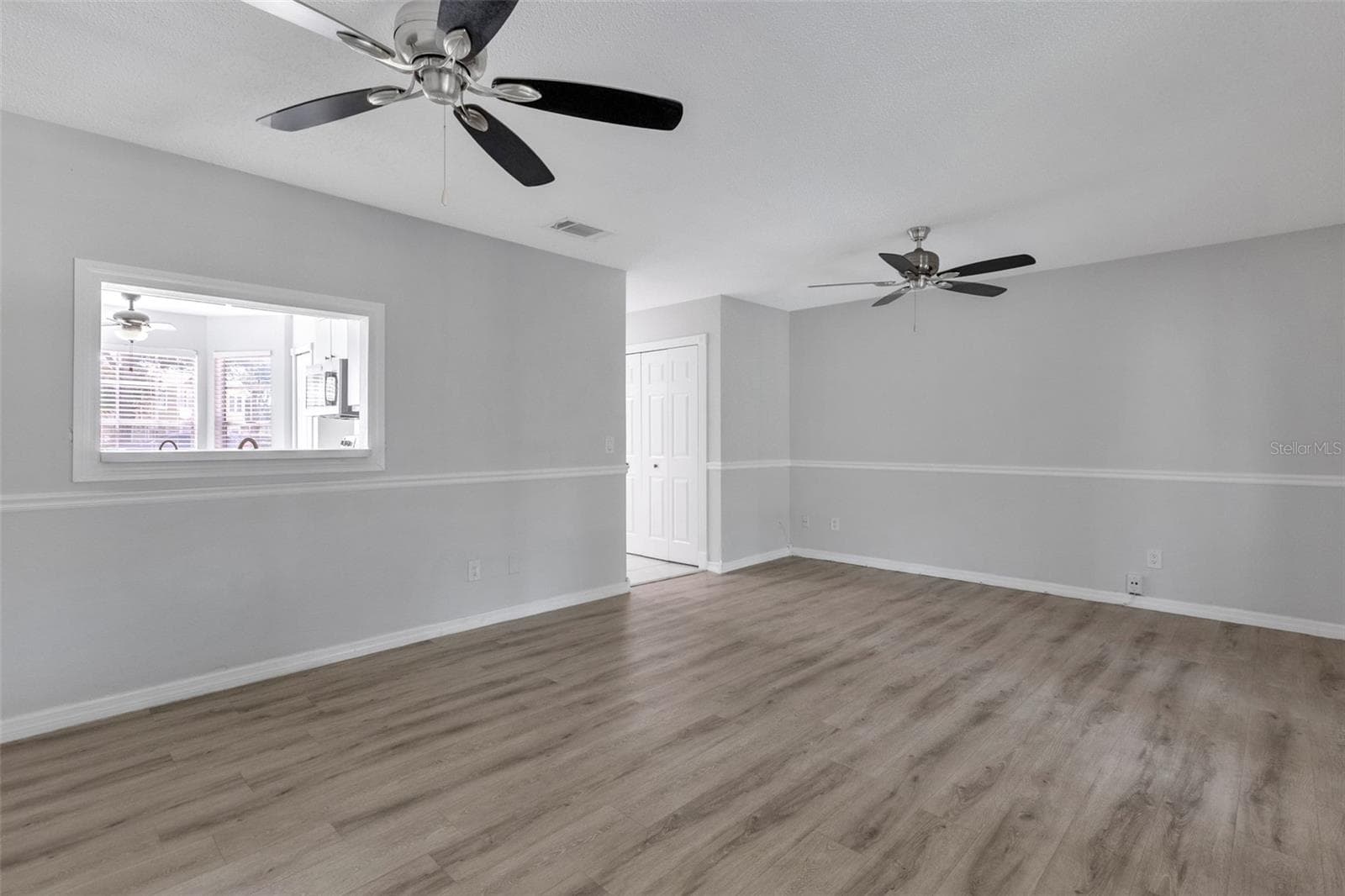 Townhouse at 2037 WATERLEAF ST, ORLANDO, photo 11 of 41