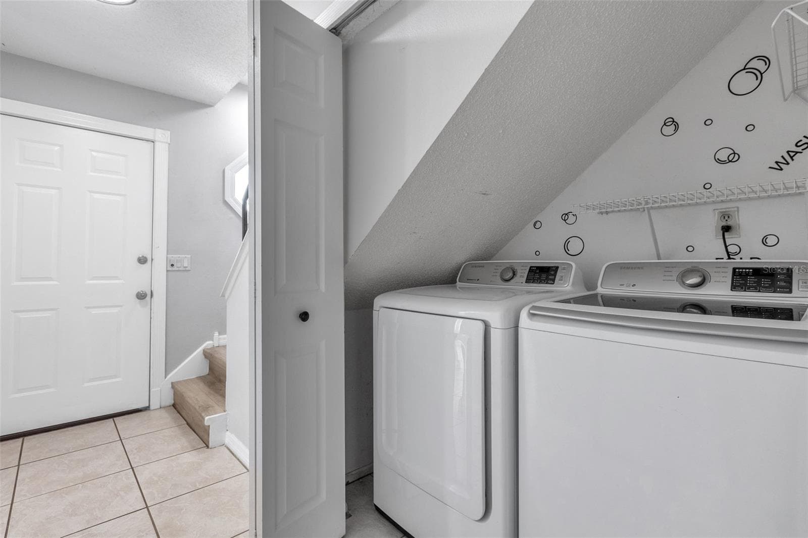 Townhouse at 2037 WATERLEAF ST, ORLANDO, photo 18 of 41
