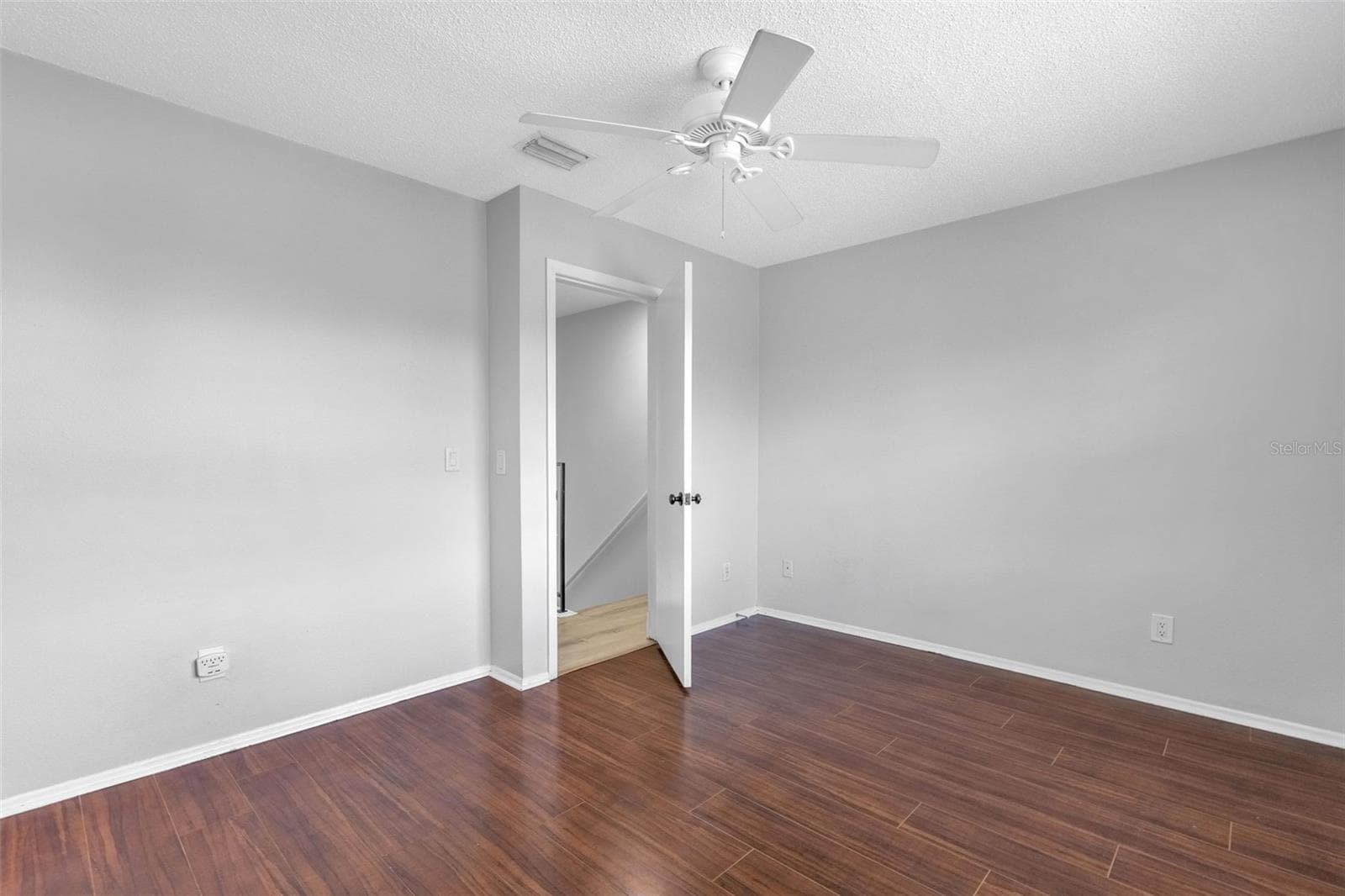 Townhouse at 2037 WATERLEAF ST, ORLANDO, photo 22 of 41