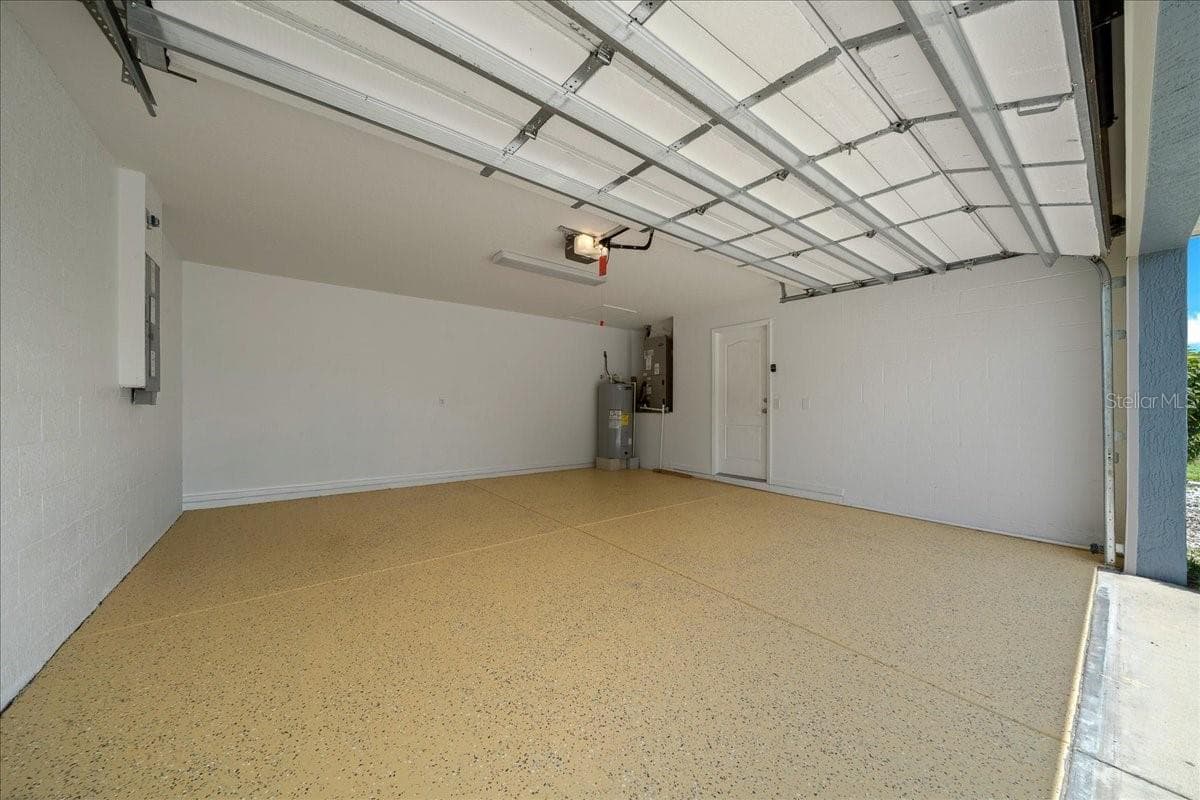 Freshly painted - including the floor! - 6305 SW 63RD ST, OCALA