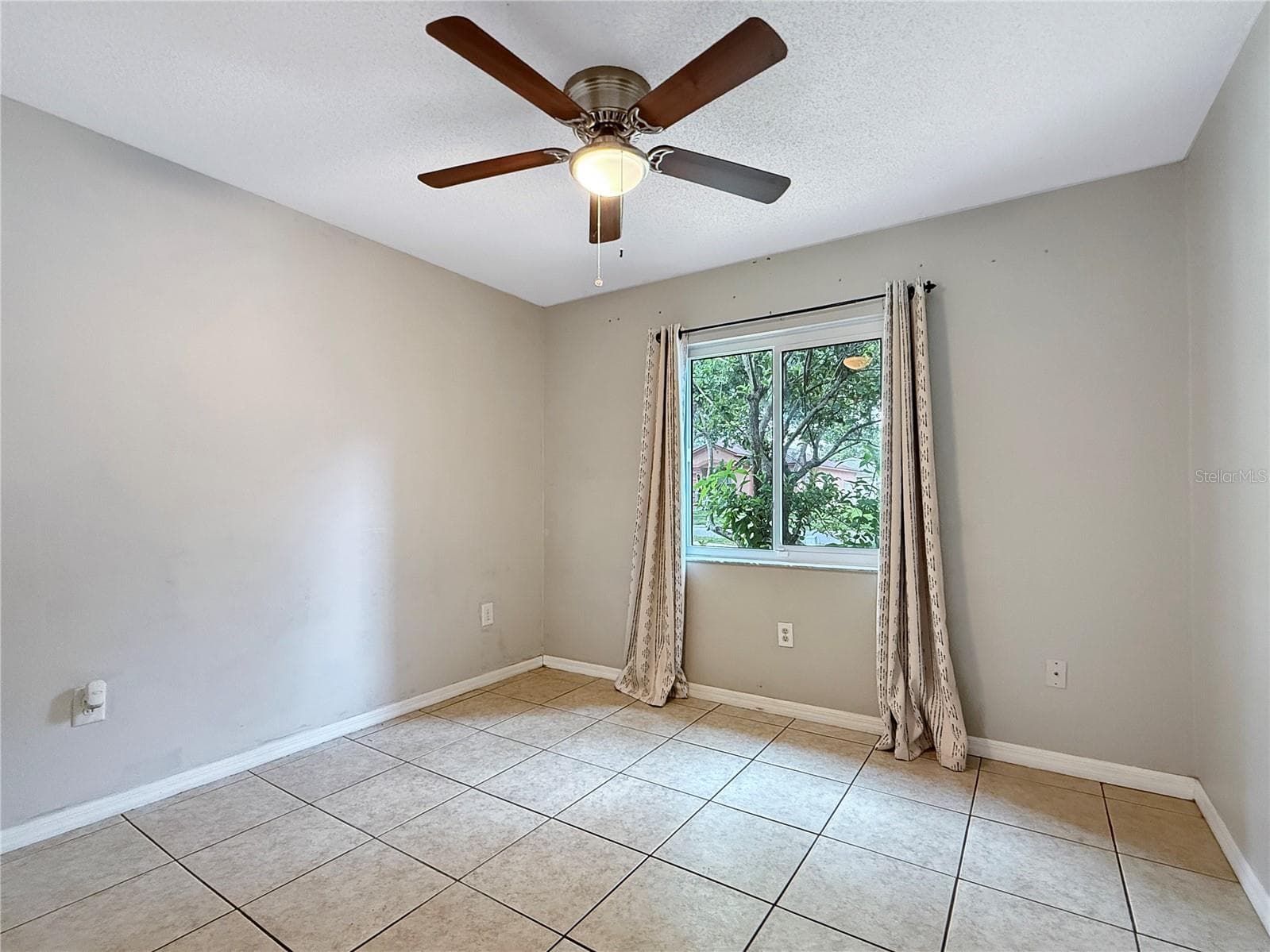 Single Family Residence at 3012 SUMMER HOUSE DR, VALRICO, photo 24 of 42