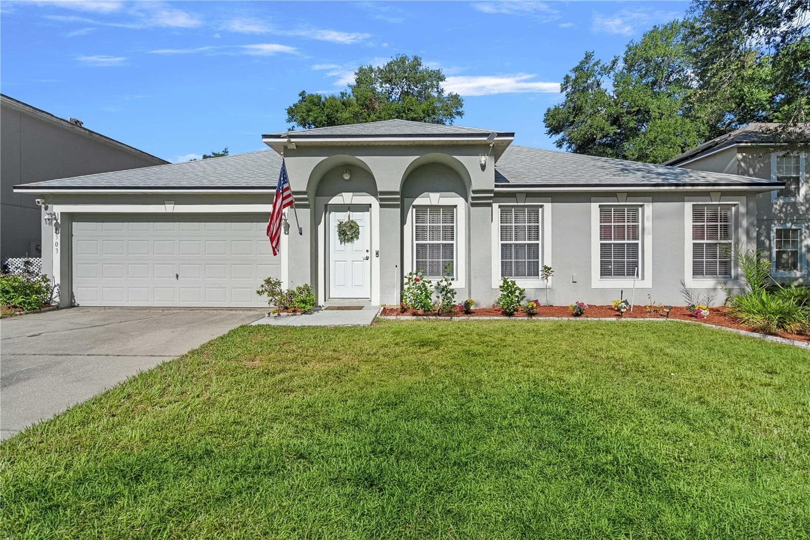 1303 HAWKS NEST AVE