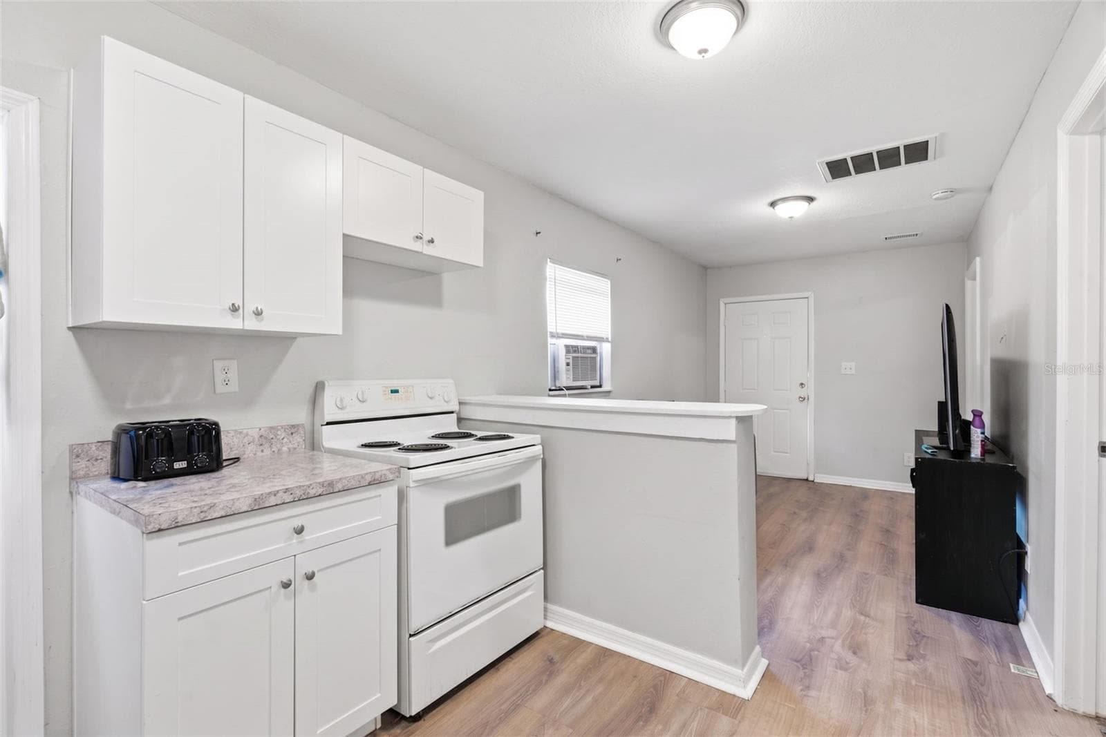 Single Family Residence at 3203 DELEUIL AVE, TAMPA, photo 24 of 30