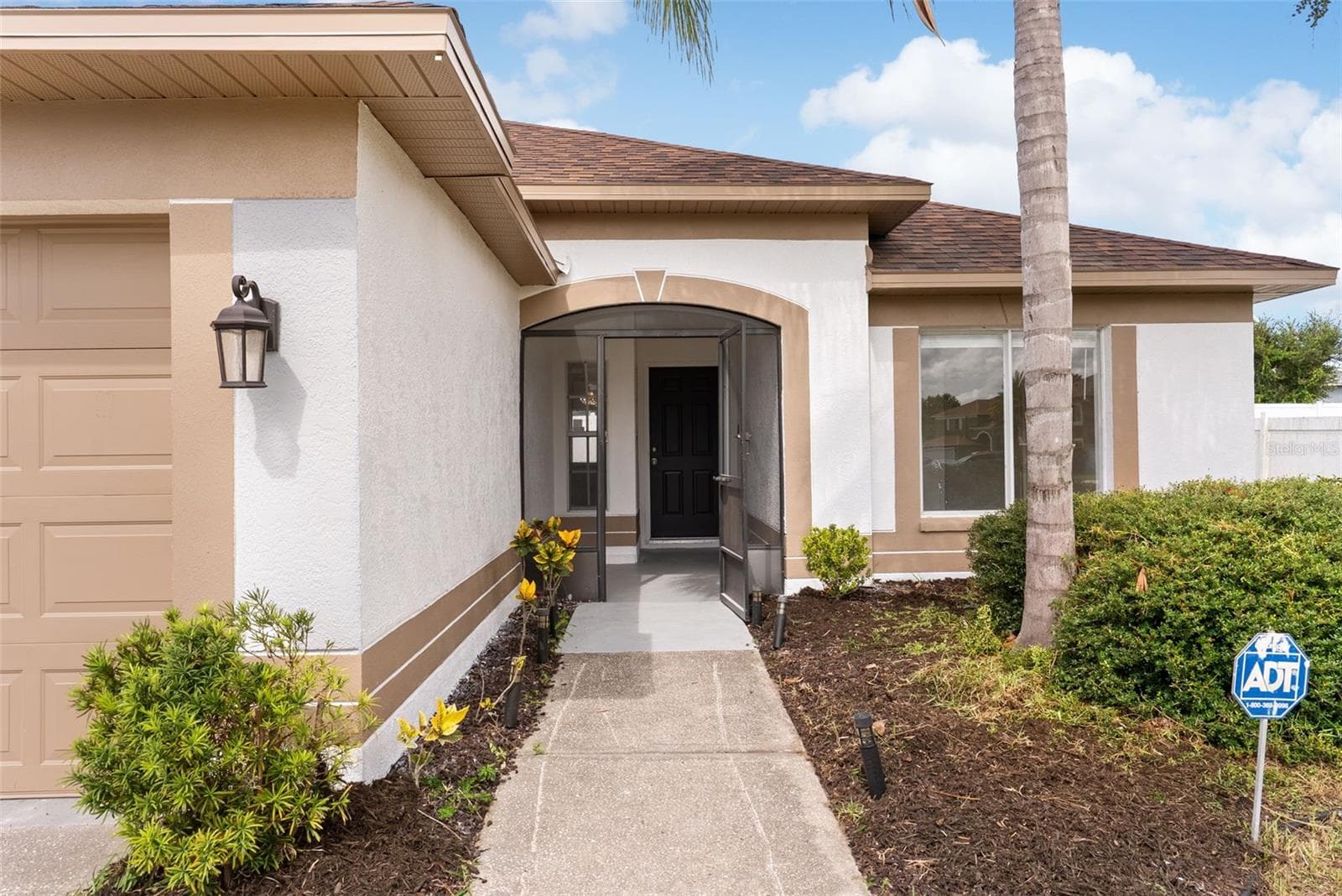 Single Family Residence at 12826 LONGCREST DR, RIVERVIEW, photo 6 of 57