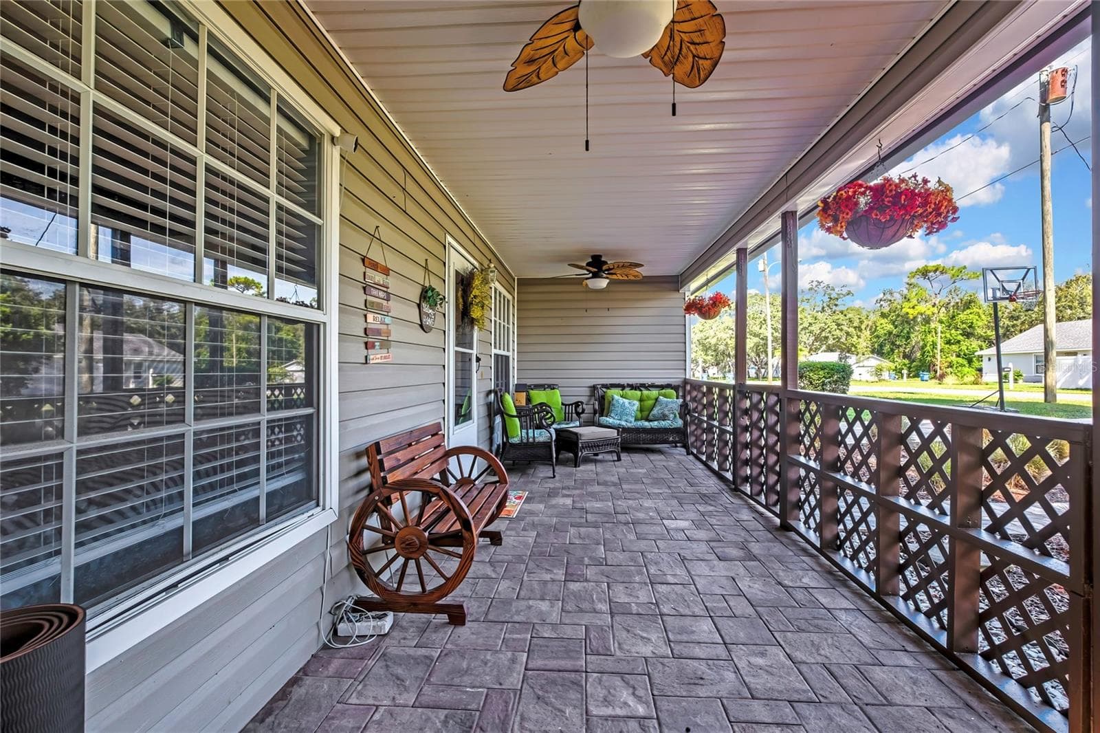 Single Family Residence at 7484 SUSQUEHANNA TRL, SPRING HILL, photo 2 of 45