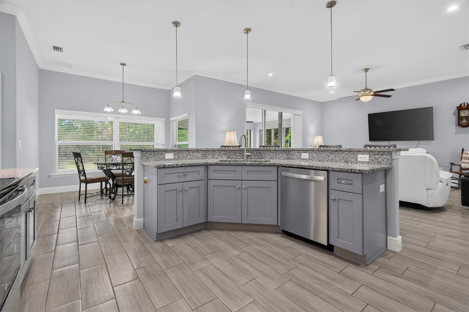 Single Family Residence at 18602 REYNOLDS PKWY, ORLANDO, photo 17 of 46