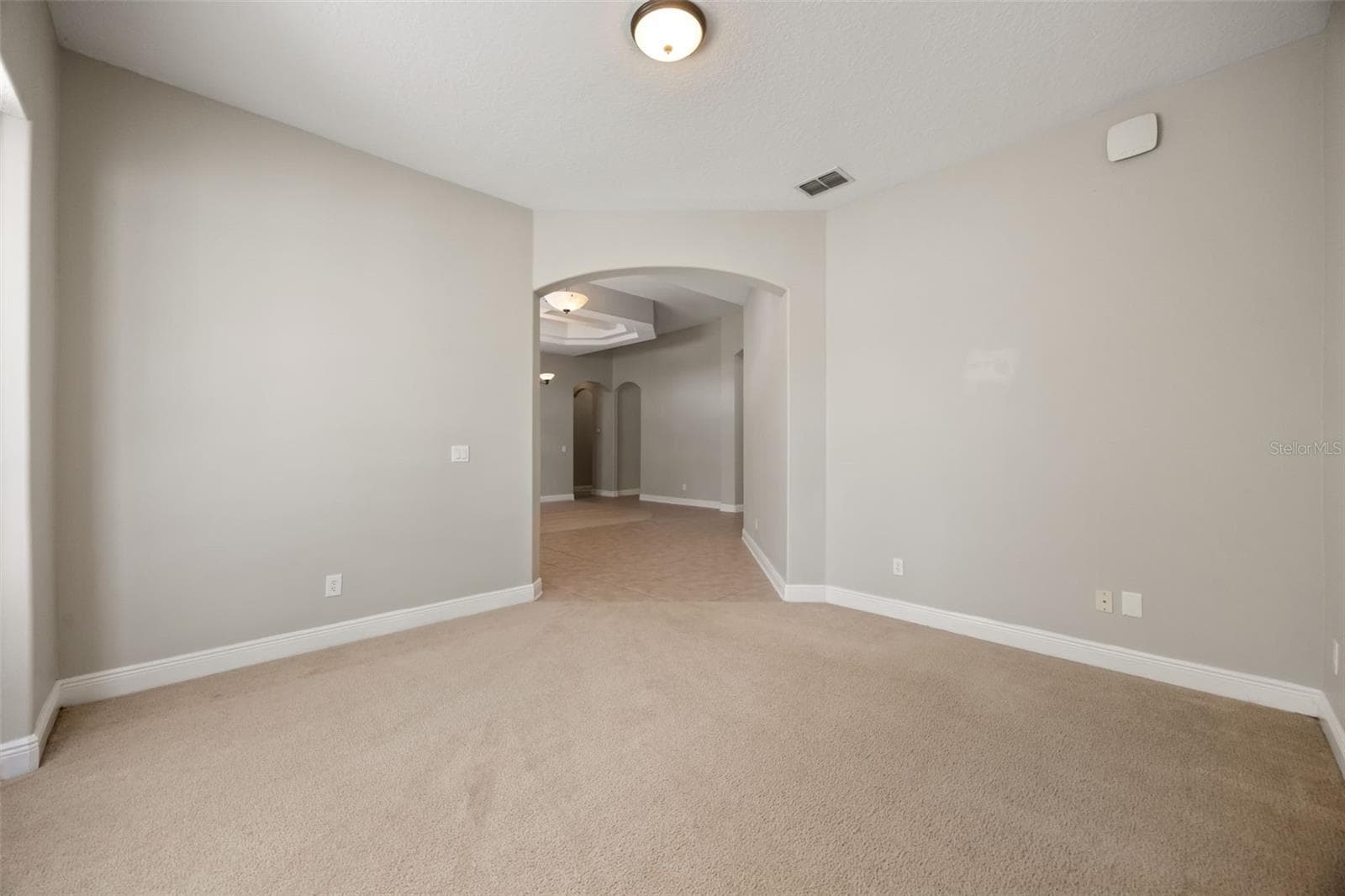 Single Family Residence at 6190 HEDGESPARROWS LN, SANFORD, photo 3 of 38