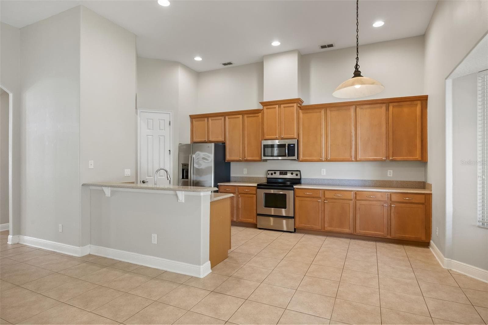 Single Family Residence at 6190 HEDGESPARROWS LN, SANFORD, photo 10 of 38