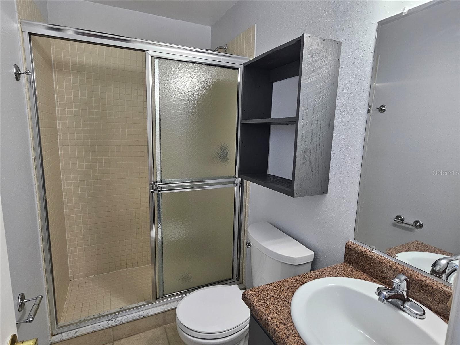 Primary En-suite Bathroom with Shower - 1737 PARAKEET WAY #609, SARASOTA