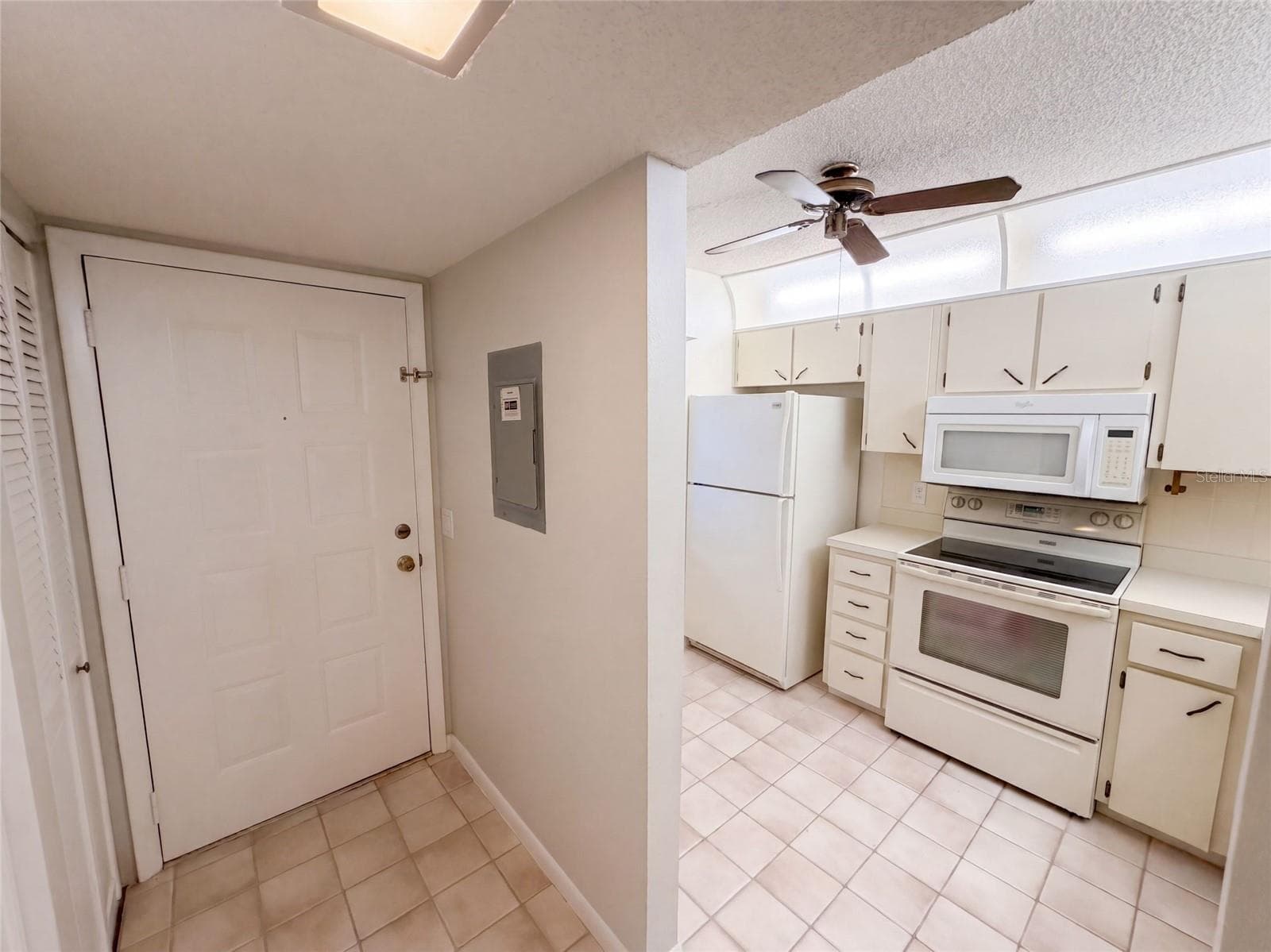 Condominium at 1465 MILLSTREAM LN #104, DUNEDIN, photo 17 of 36