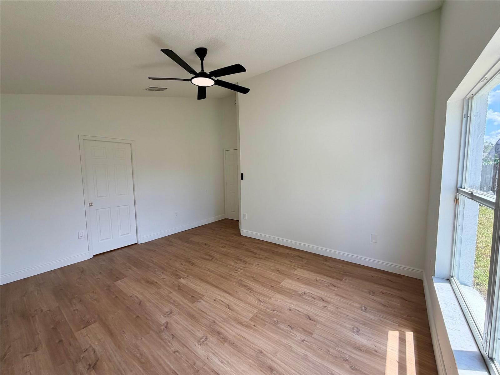 Single Family Residence at 13548 EYAS RD, ORLANDO, photo 19 of 28