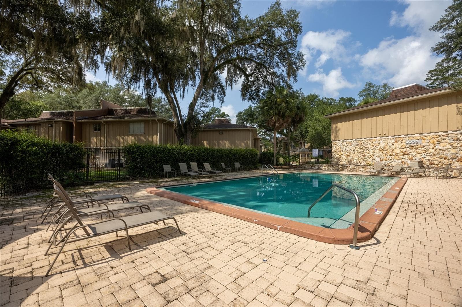 Condominium at 507 NW 39TH RD #122, GAINESVILLE, photo 35 of 36