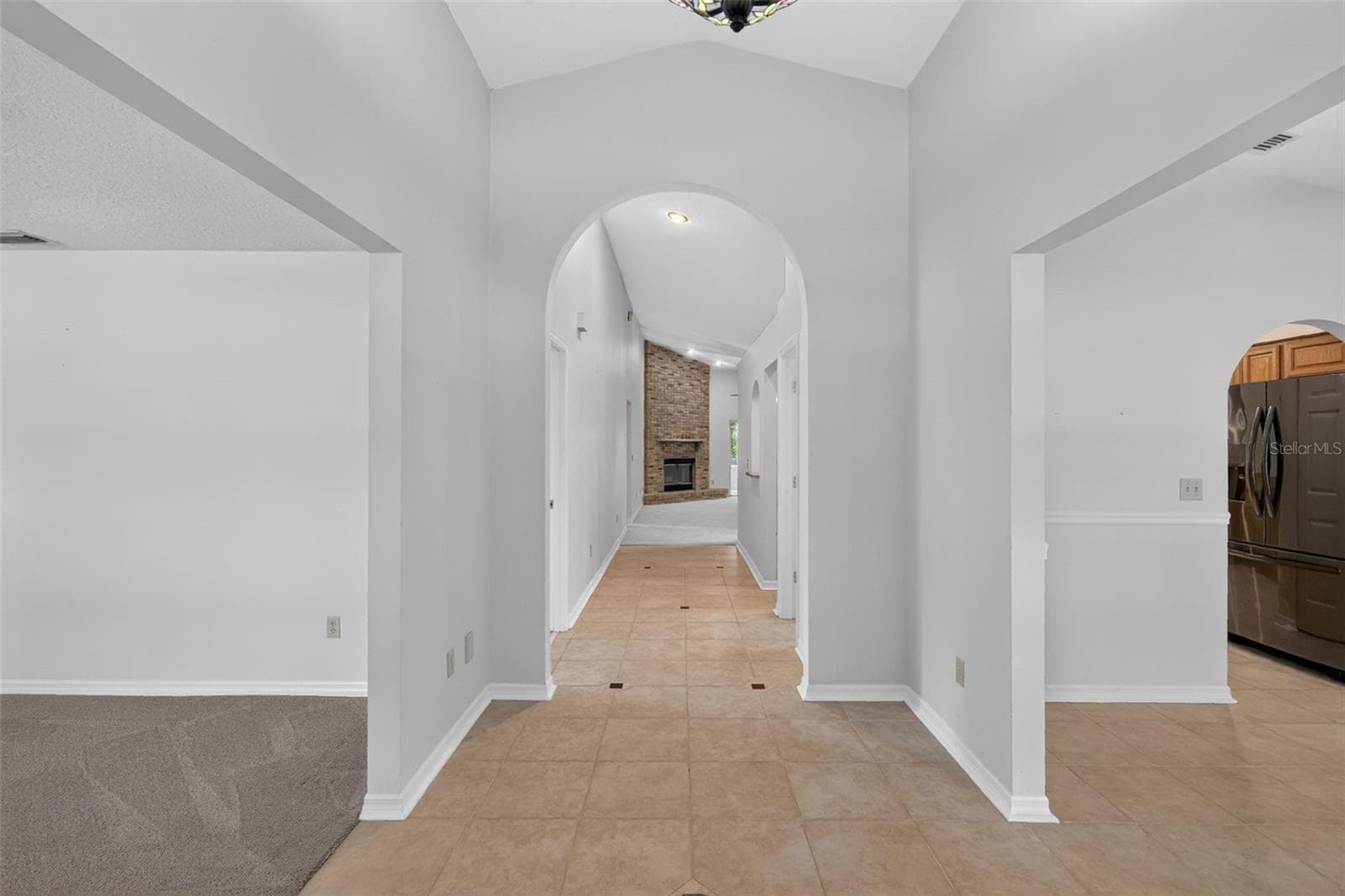 Foyer - 37130 COUNTY ROAD 439, EUSTIS