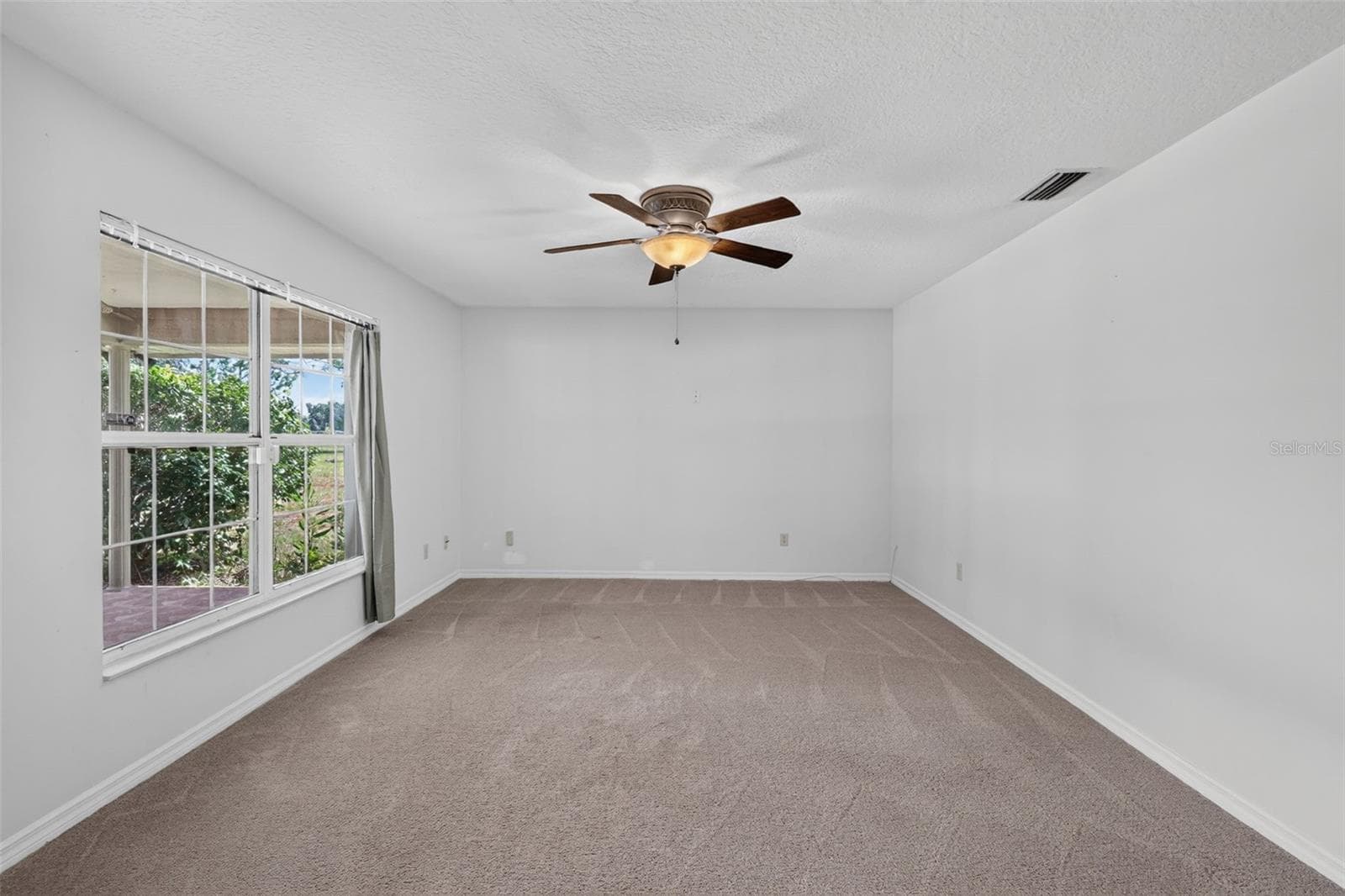 Bonus Room - 37130 COUNTY ROAD 439, EUSTIS