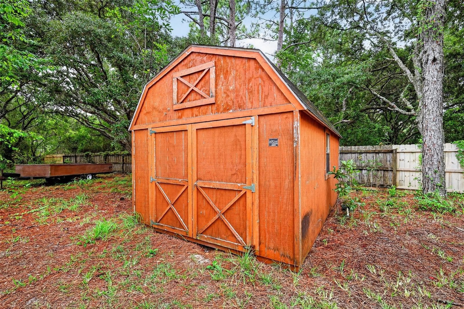 Plenty of Storage! - 37130 COUNTY ROAD 439, EUSTIS