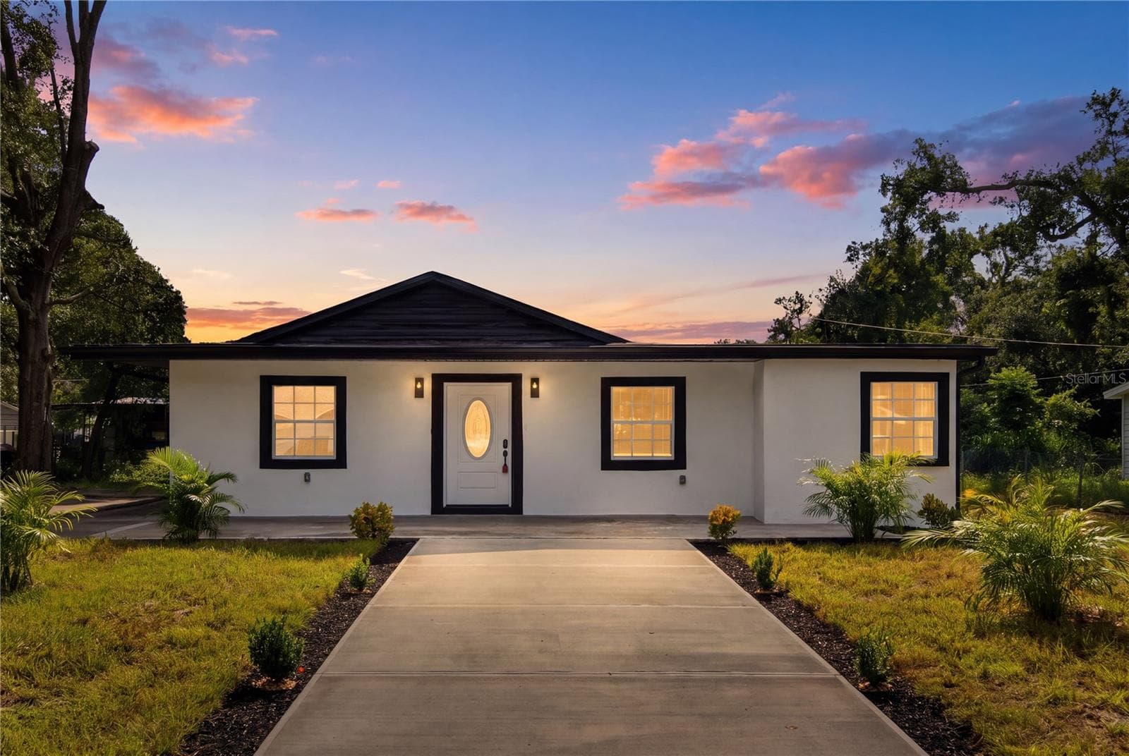 Single Family Residence at 3619 N 72ND ST, TAMPA, photo 2 of 21