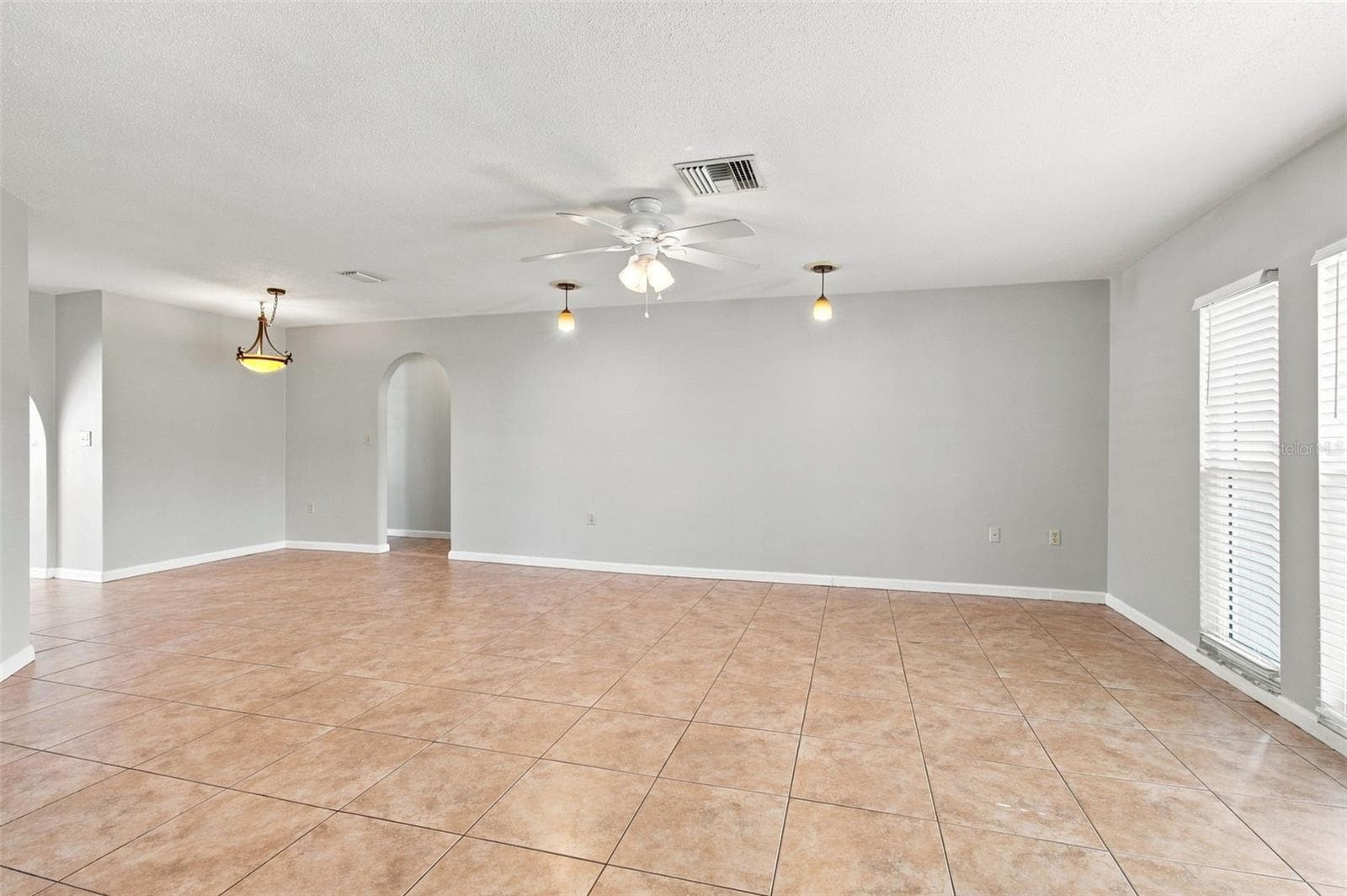 Single Family Residence at 527 WAYFARER DR, TARPON SPRINGS, photo 15 of 47