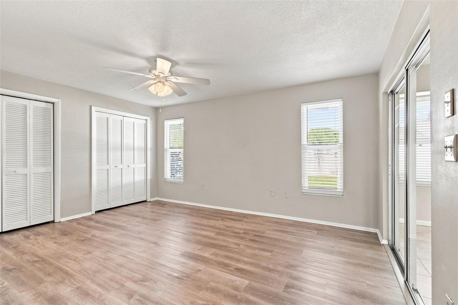 Single Family Residence at 527 WAYFARER DR, TARPON SPRINGS, photo 16 of 47