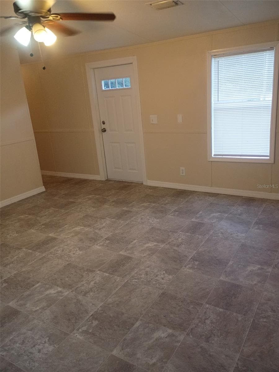 Manufactured Home at 6910 BROOKRIDGE TRL, LAKELAND, photo 17 of 29
