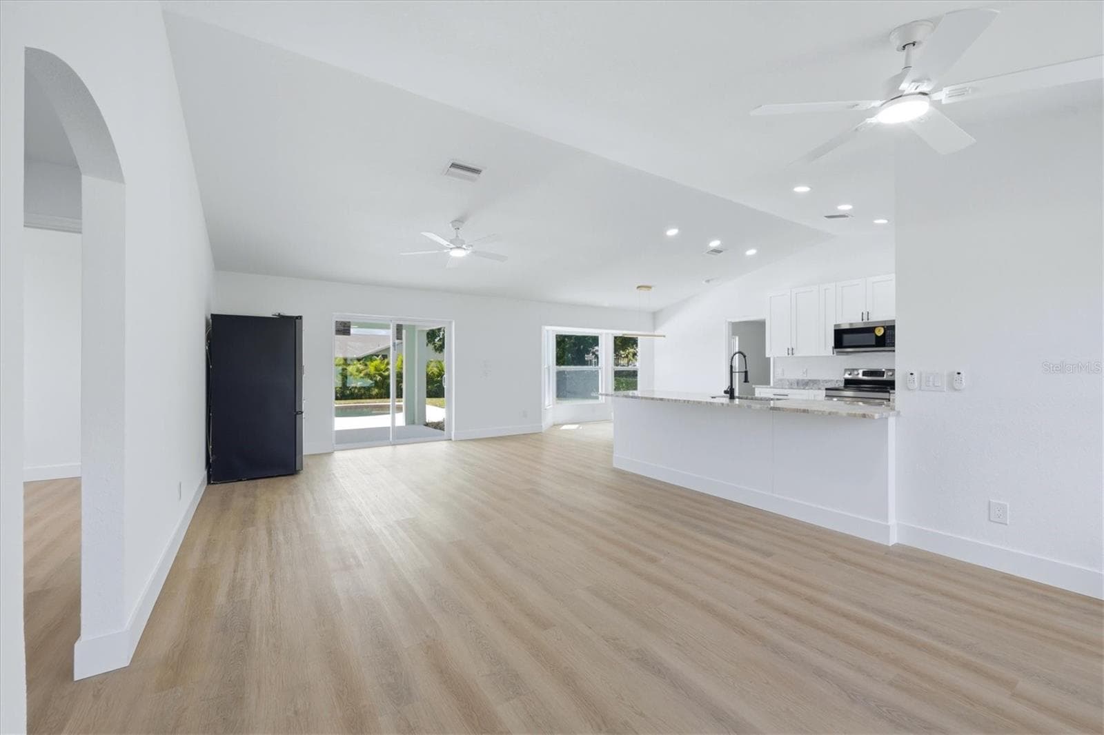 Single Family Residence at 27215 PUNTA CABELLO CT, PUNTA GORDA, photo 6 of 41