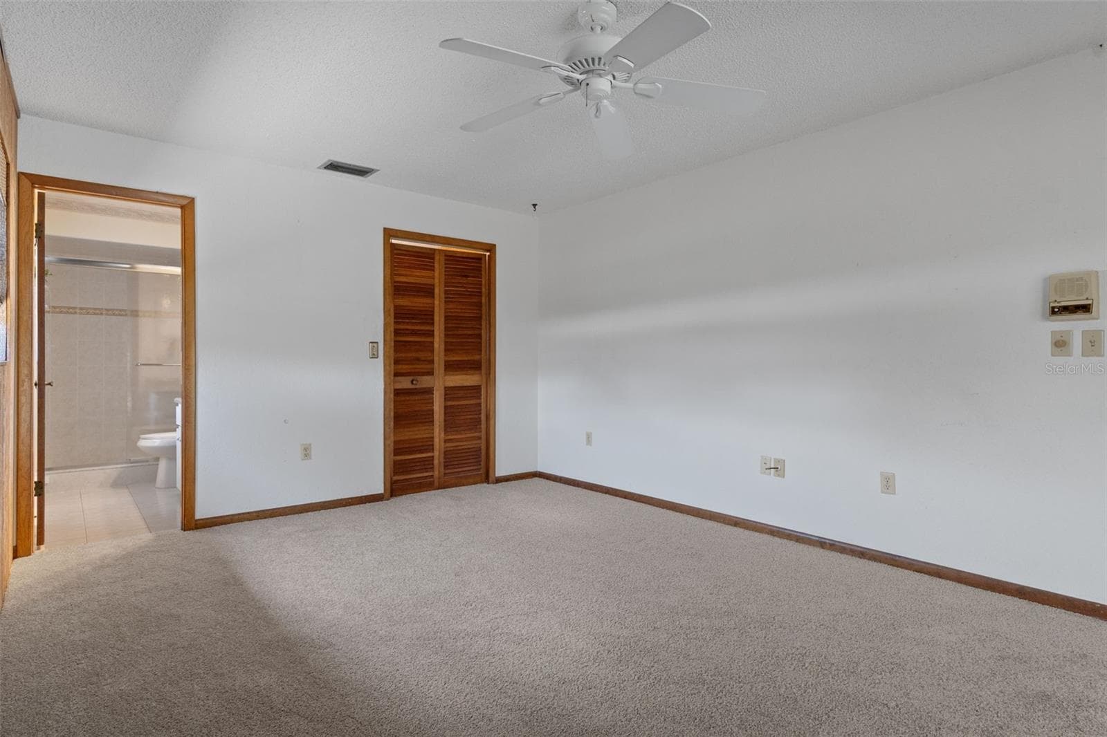 Master Bedroom - 9009 HEATHER BLVD, WEEKI WACHEE