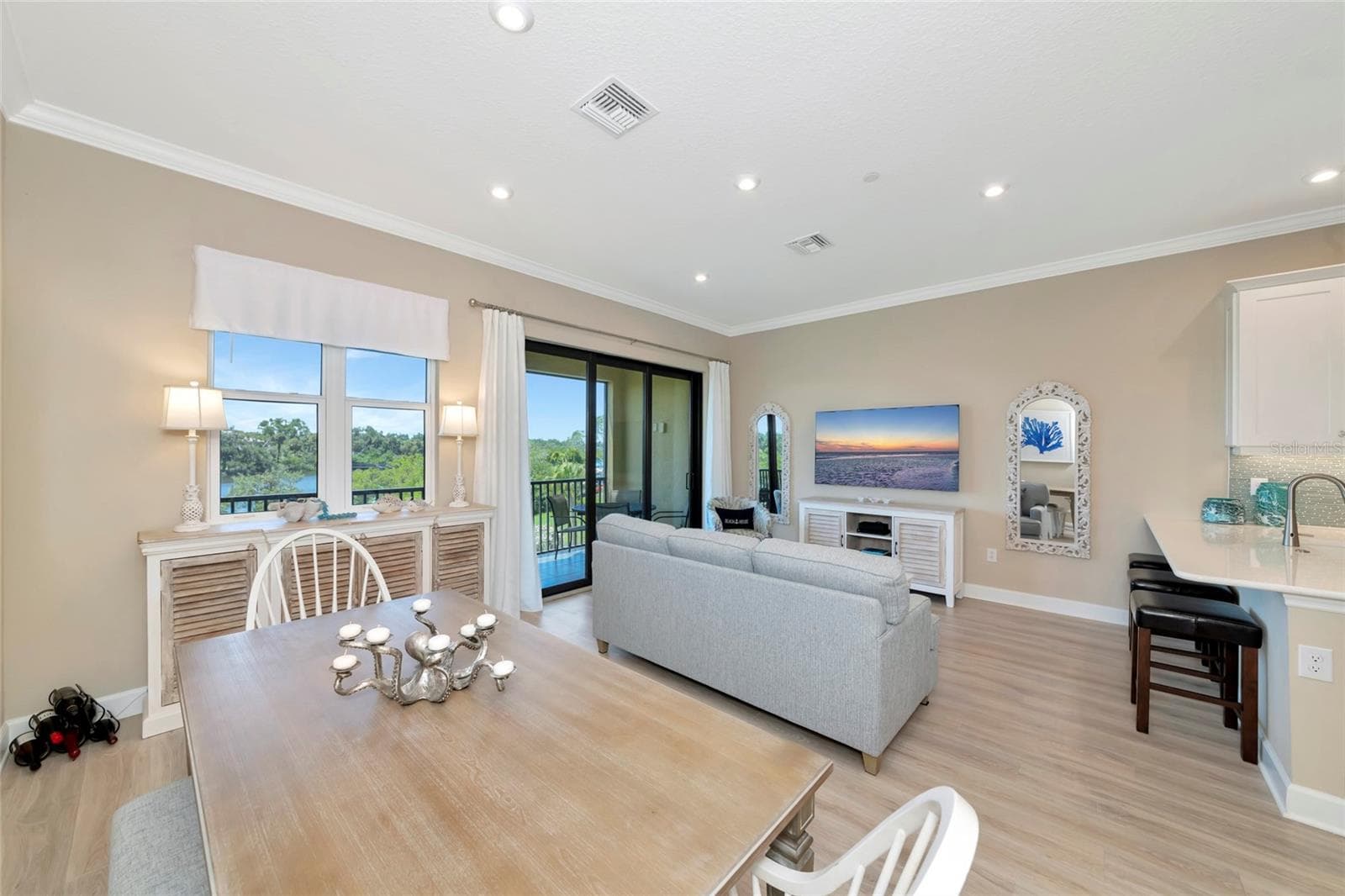 Townhouse at 5589 CANNES CIR #4-102, SARASOTA, photo 9 of 91