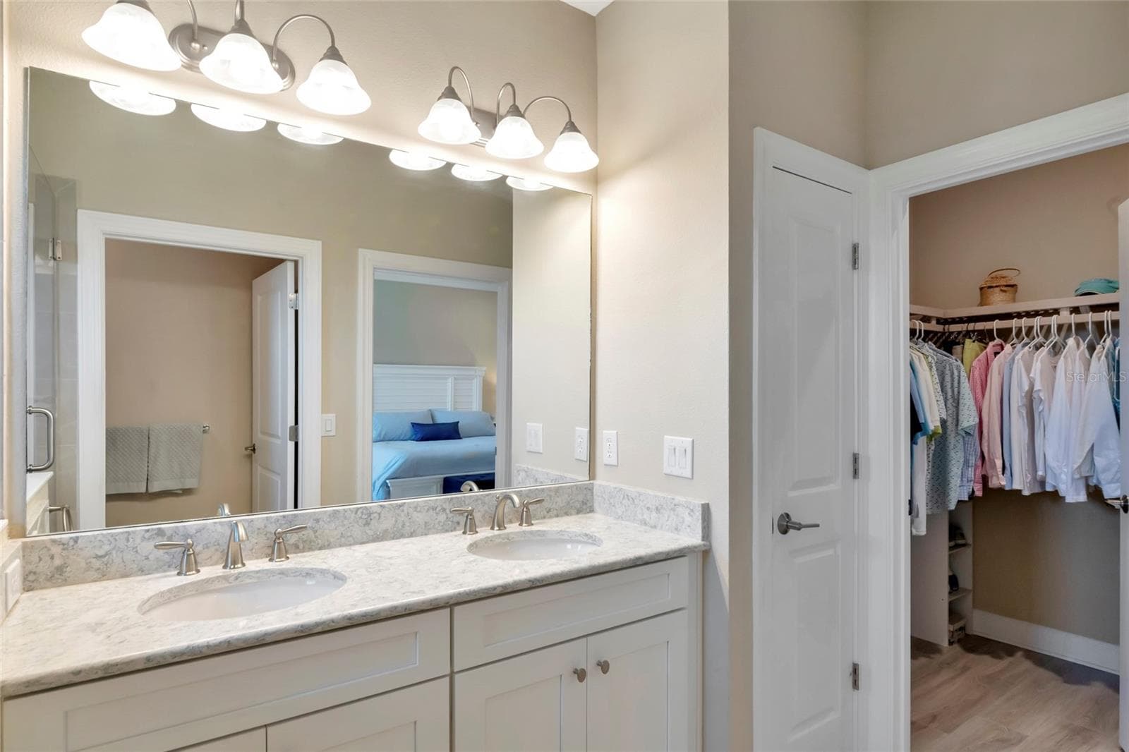 Townhouse at 5589 CANNES CIR #4-102, SARASOTA, photo 34 of 91