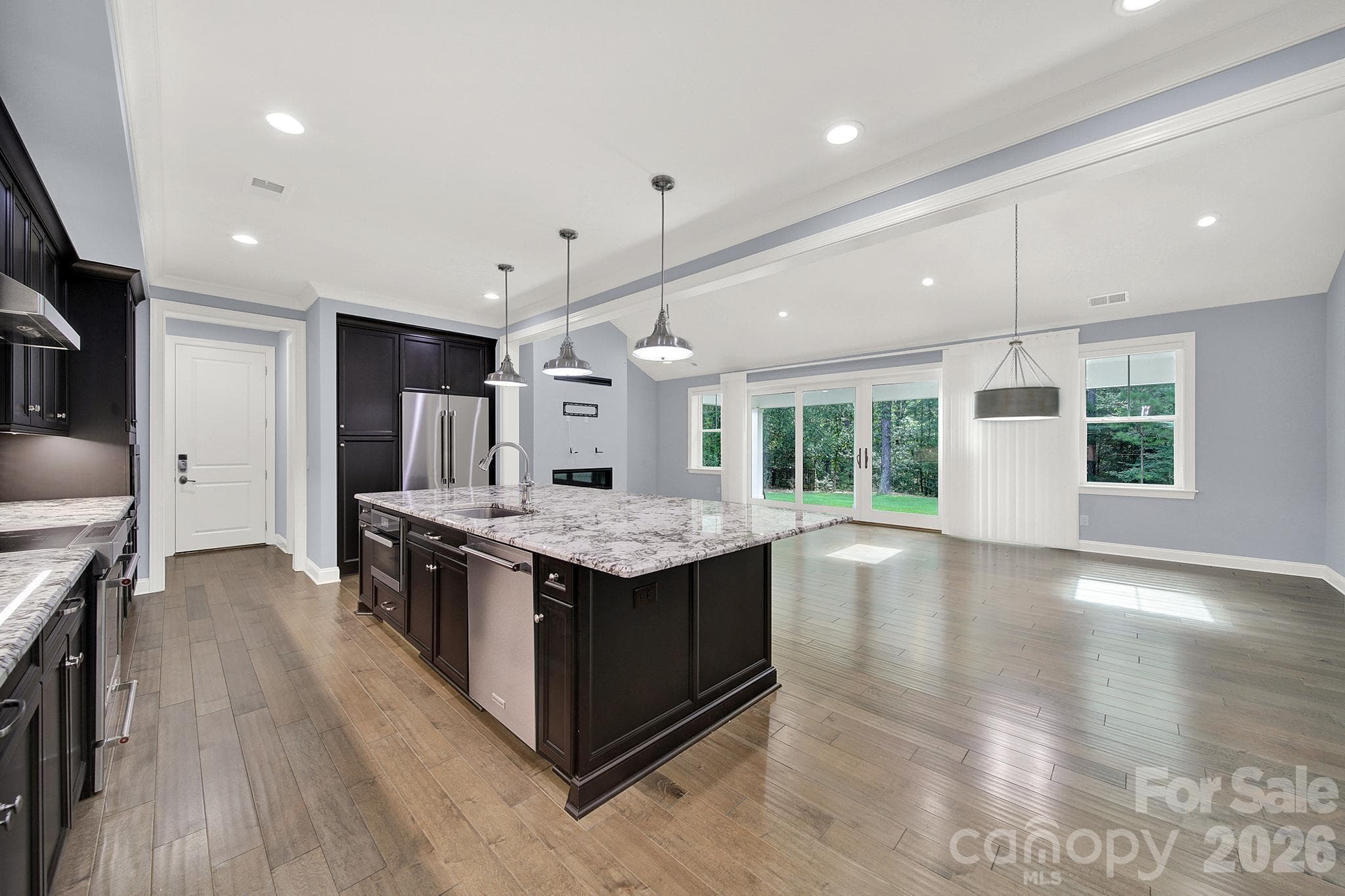 Single Family Residence at 6083 Chimney Bluff Road, Lancaster, photo 7 of 48