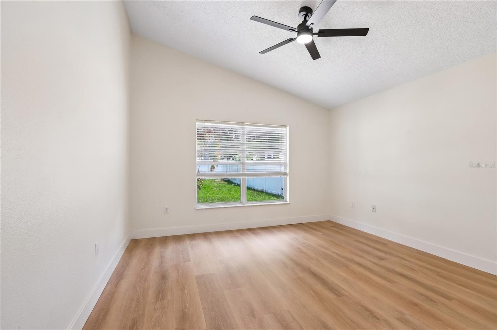 Single Family Residence at 2638 BIG PINE DR, HOLIDAY, photo 17 of 41