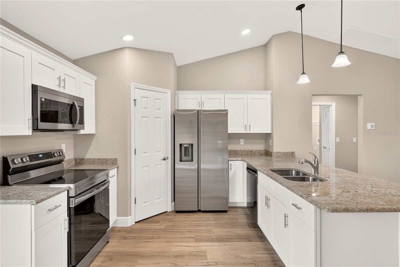 Single Family Residence at 19802 SW MARINE BLVD, DUNNELLON, photo 2 of 56