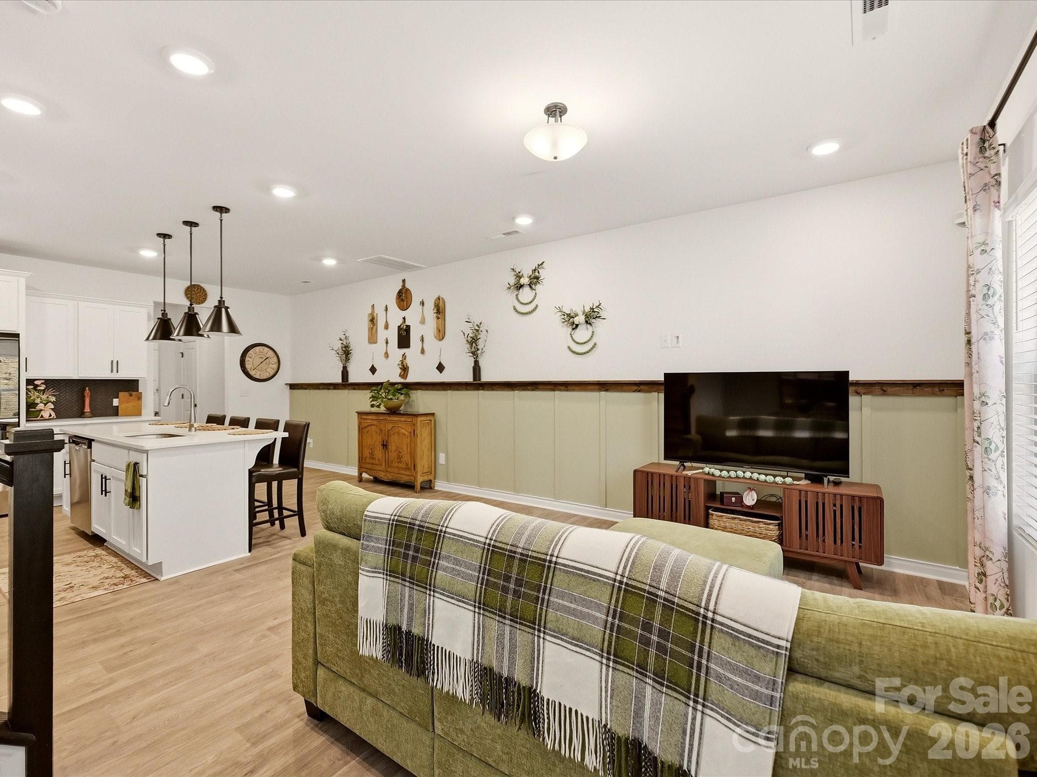 Townhouse at 2018 Crooked Oak Lane, York, photo 12 of 29